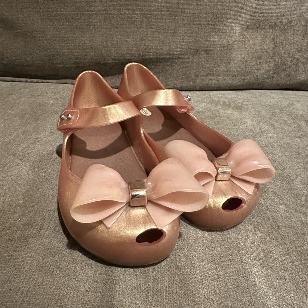 Mini Melissa Pink Dress Shoes with Bow